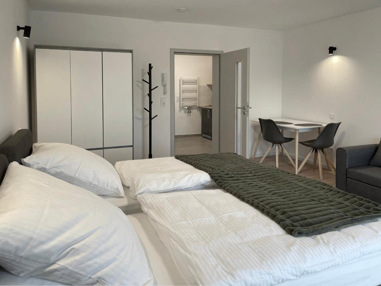 Board Inn - Haus Ratyzbona Zewnętrze zdjęcie
