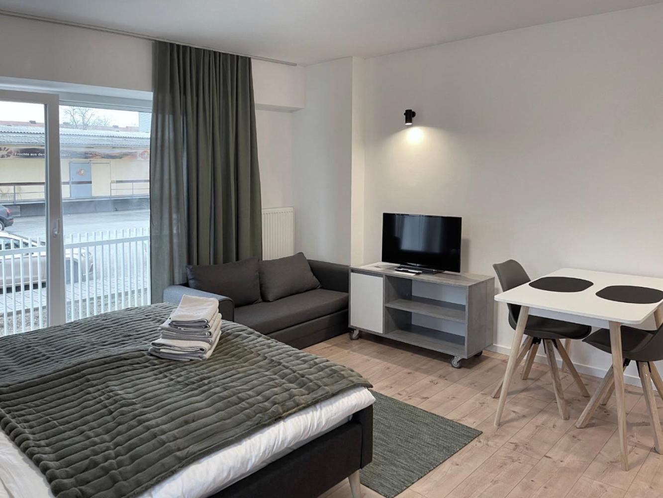 Board Inn - Haus Ratyzbona Zewnętrze zdjęcie