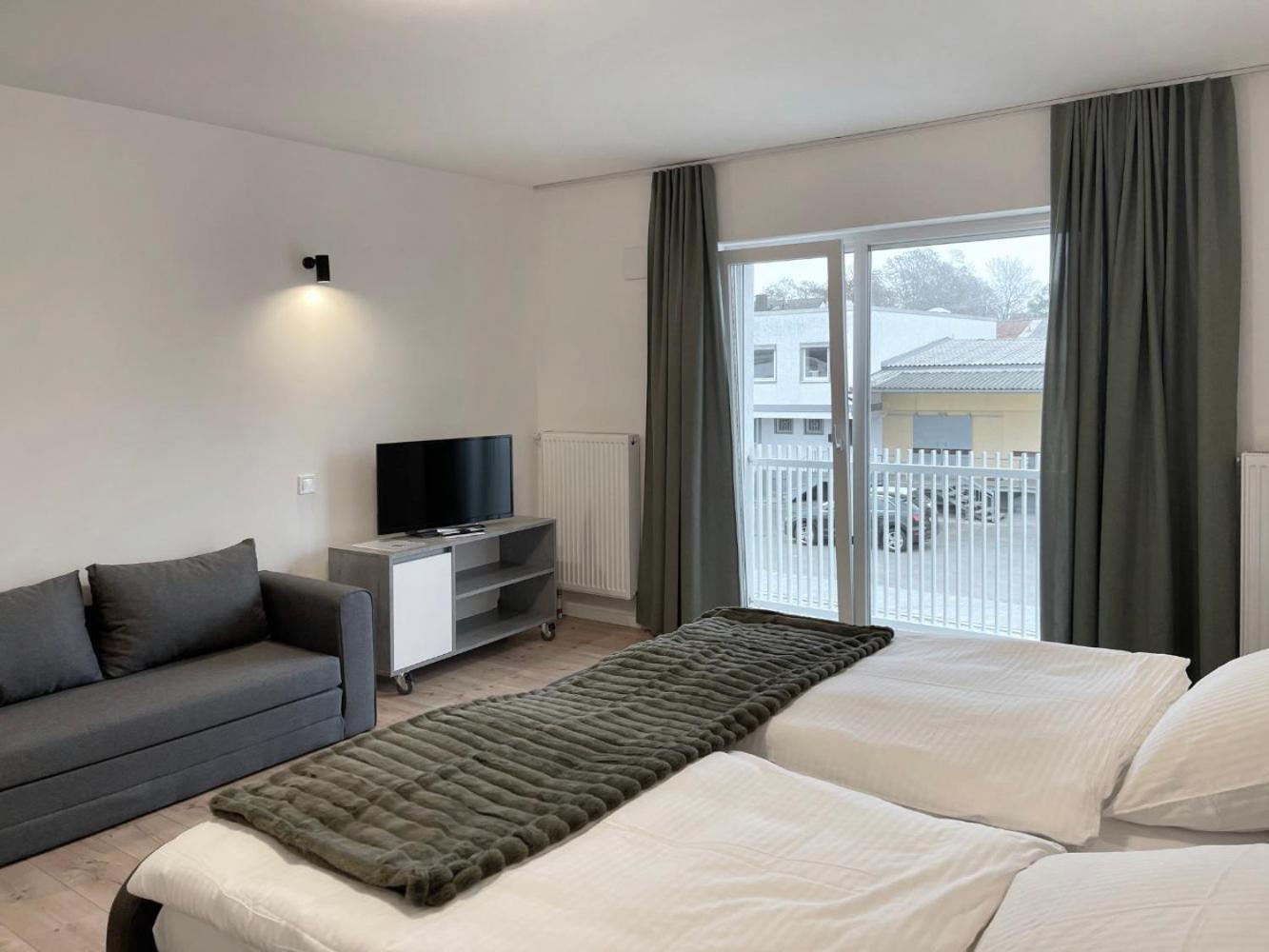 Board Inn - Haus Ratyzbona Zewnętrze zdjęcie