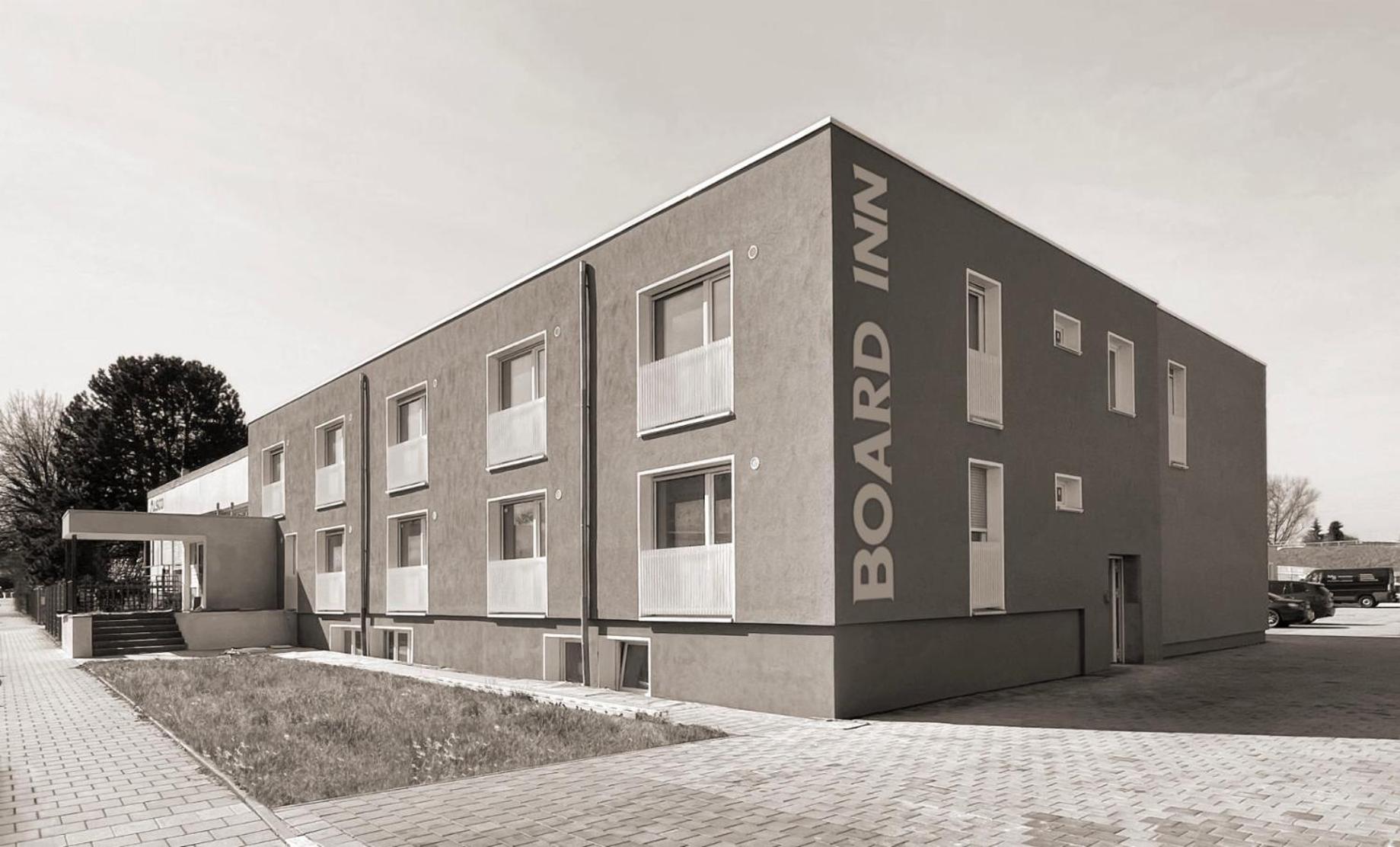 Board Inn - Haus Ratyzbona Zewnętrze zdjęcie